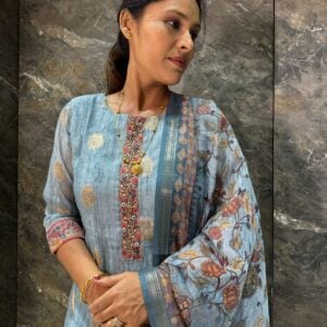 Alternative view of DRESS X124