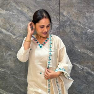 Alternative view of DRESS X124